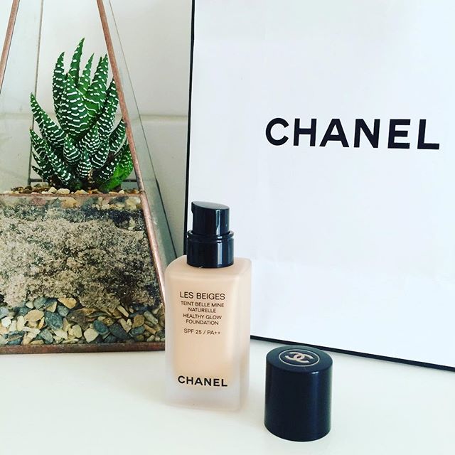 Chanel Les Beiges Healthy Glow Foundation, Review - Blushy Darling